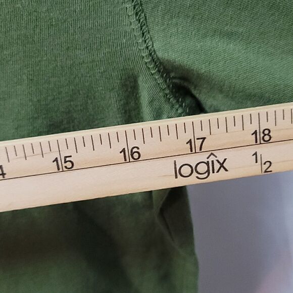 Boys Old Navy Long Sleeve Tee - Picture 3 of 6